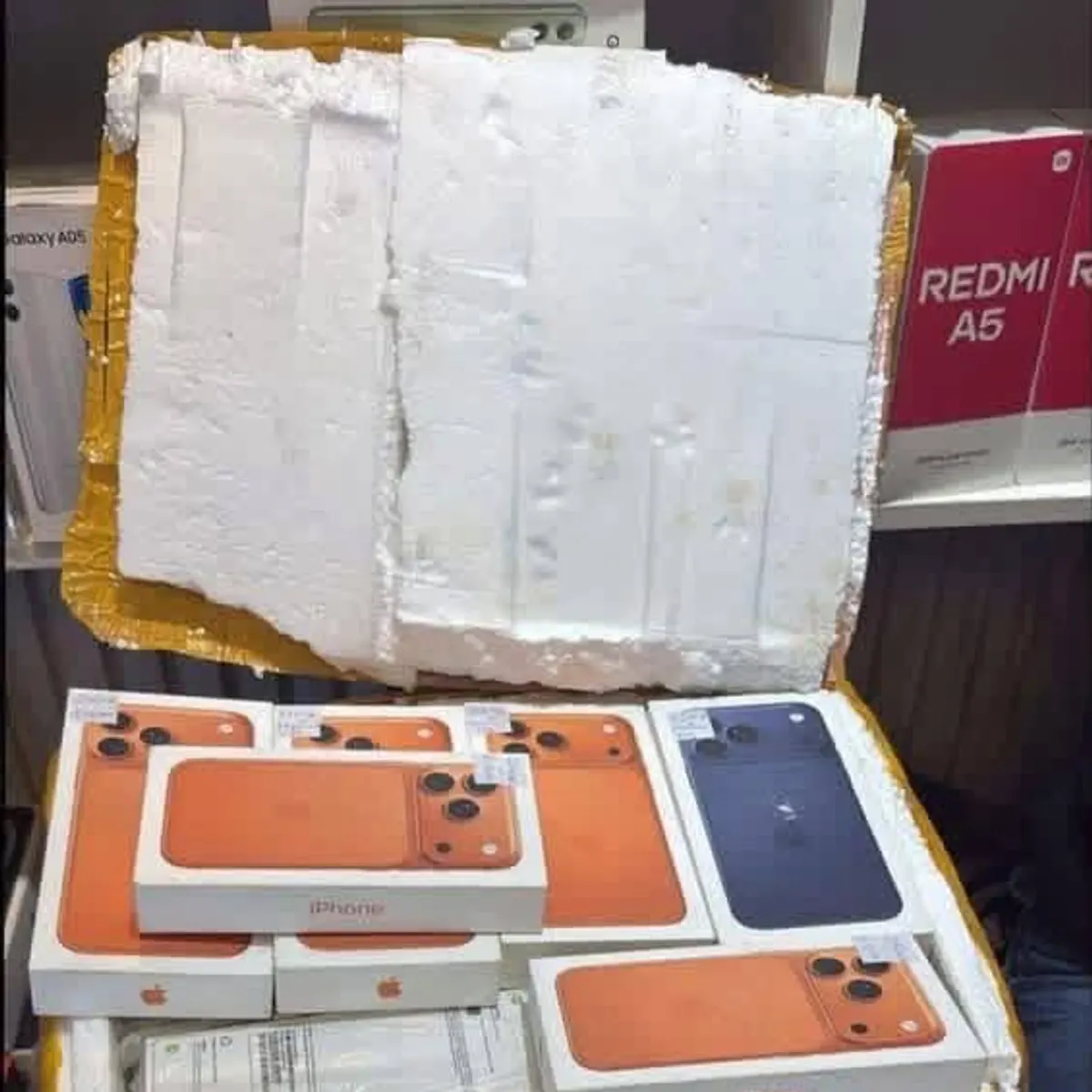 Apple iPhone Pallet