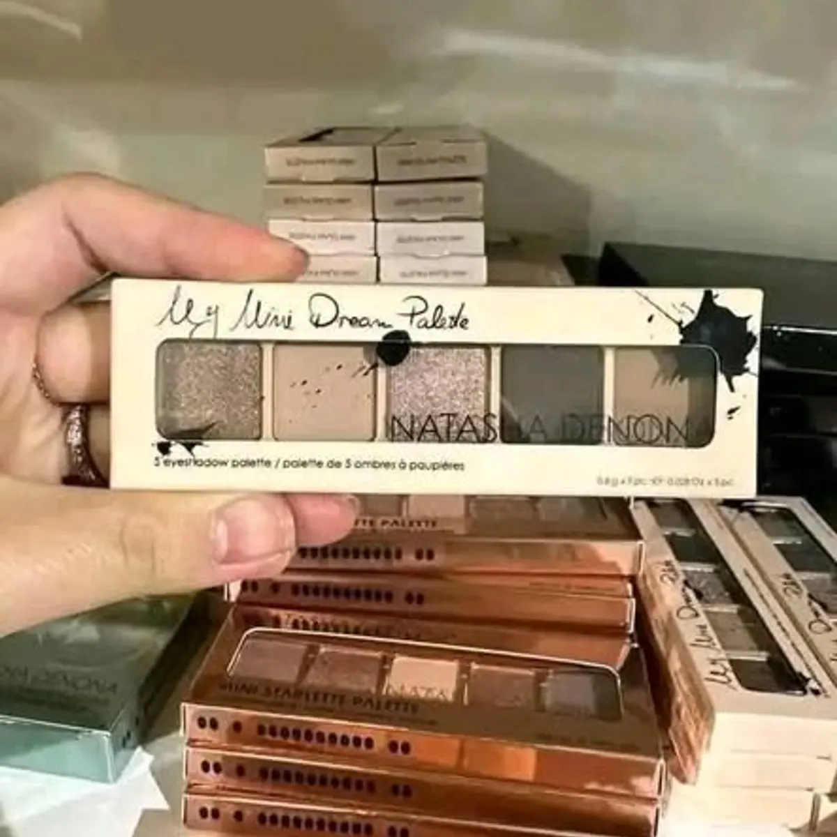 Cosmetics Pallet