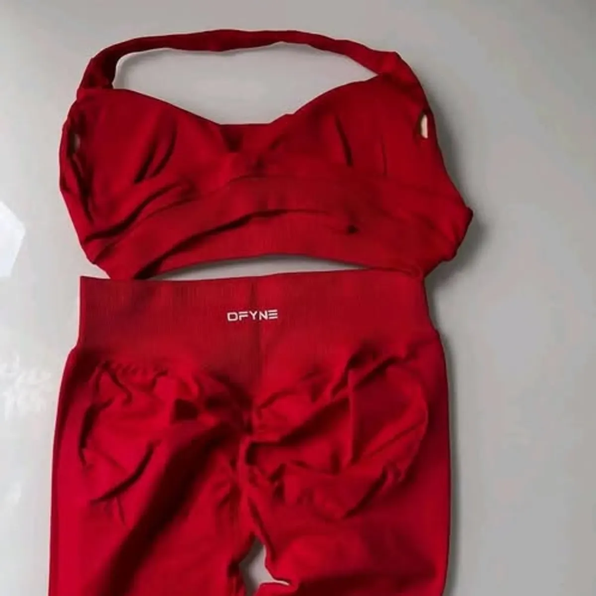 DFYNE Clothing Pallet